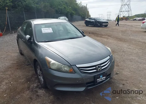 2011 Honda Accord 2.4 Se z USA, uszkodzony, nr VIN 1HGCP2F64BA106434